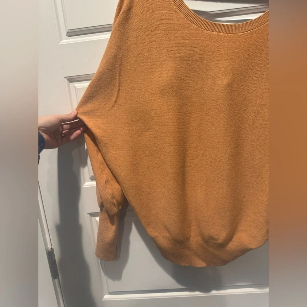 NWT Bluivy Backless Balloon Sleeve Pullover Sweater Carmel Brown Size Large